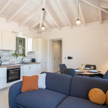 Сasa de vacaciones Mirtula House