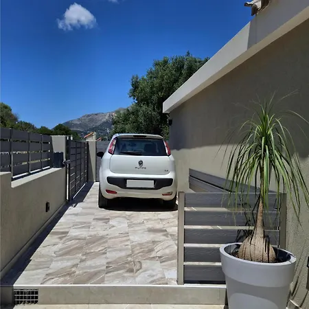 Mirtula House بيت للعطل